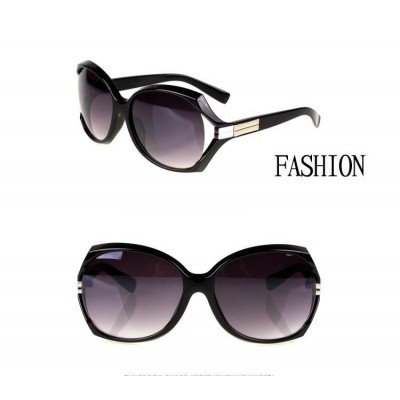 http://www.orientmoon.com/53955-thickbox/sunglasses-for-women-oversized-frame-fashion-retro-black-yj615.jpg