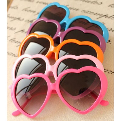 http://www.orientmoon.com/53973-thickbox/sunglasses-for-women-love-heart-design-candy-color-yj619.jpg