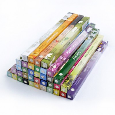 http://www.orientmoon.com/54374-thickbox/flute-india-incense-handmade-39-flavours-eight-in-one-18g.jpg