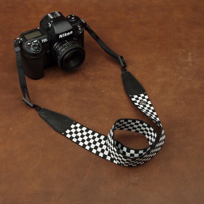 http://www.orientmoon.com/56381-thickbox/shoulder-strap-for-slr-camera-universal-type-blackwhite-plaid-style-cam8174.jpg