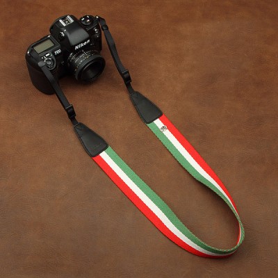 http://www.orientmoon.com/56565-thickbox/shoulder-strap-for-slr-camera-universal-type-tricolors-stripes-style-cam8276.jpg