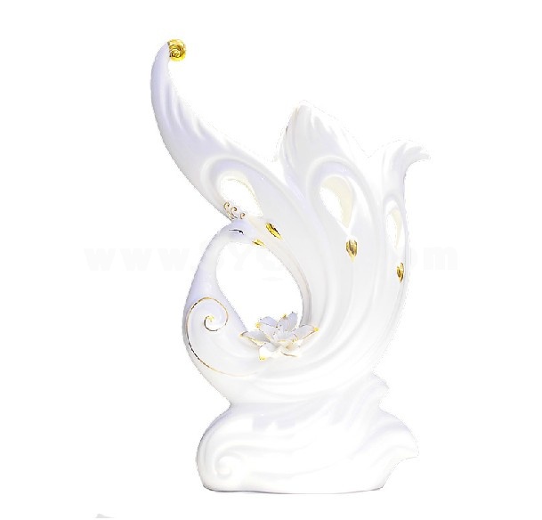 Creative Ceramic Peacock Shaped Craft for Home Decoration