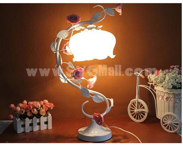 Garden Flowers Metal Table Lamp