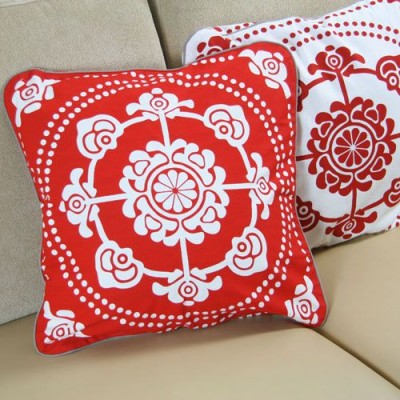 http://www.orientmoon.com/65564-thickbox/personality-pillow-no-pillow-inner-flower-blooming.jpg