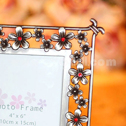 Modern Photo Frame Plum Blossom Pattern Family Artware 