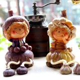 Wholesale - Vintage Resin Doll Pattern Family Artware 