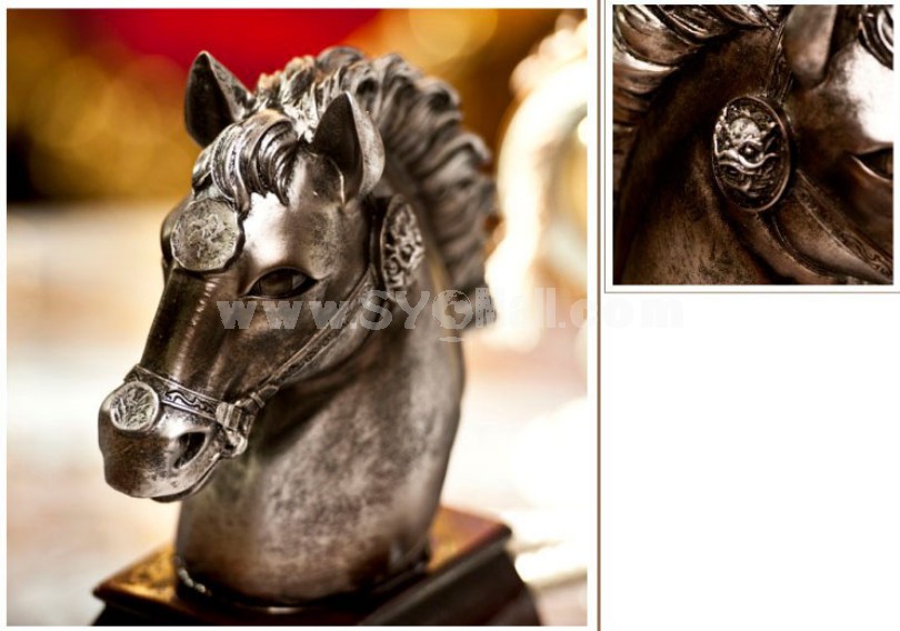 Vintage Resin Horse Head Pattern Family Artware 