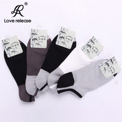 http://www.orientmoon.com/71939-thickbox/free-shipping-summer-men-s-invisible-causal-cotton-ankle-socks-boat-socks-20-pairs-lot-one-color.jpg