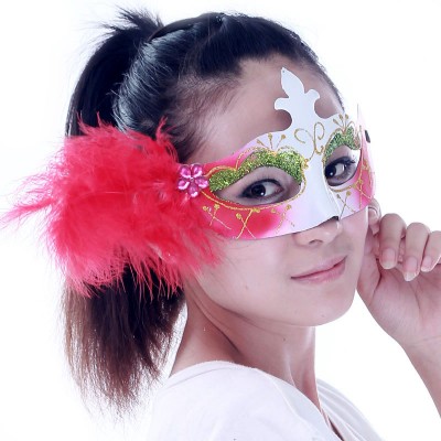 http://www.orientmoon.com/72196-thickbox/4pcs-halloween-custume-party-mask-side-feather-mask-half-face.jpg