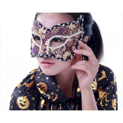 http://www.orientmoon.com/72336-thickbox/2pcs-halloween-custume-party-mask-catwoman-mask-half-face.jpg