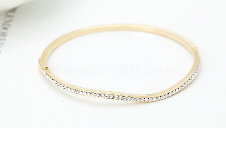 Hot Sale Stylish Retro Pattern Exquisite Rhinestone 18K Gold Plating Bracelet Bangle