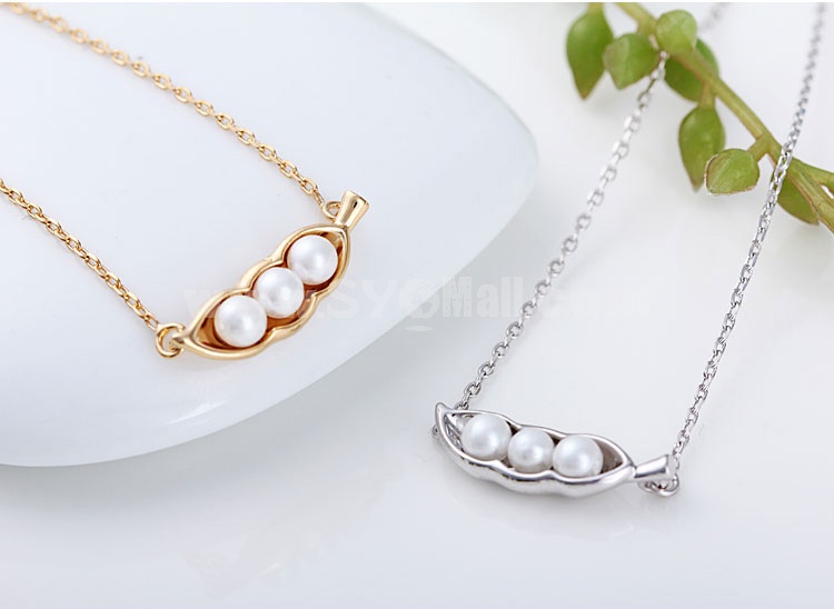 Women's OL Pattern Exquisite Pea Pearl 18K Gold Plating Choker