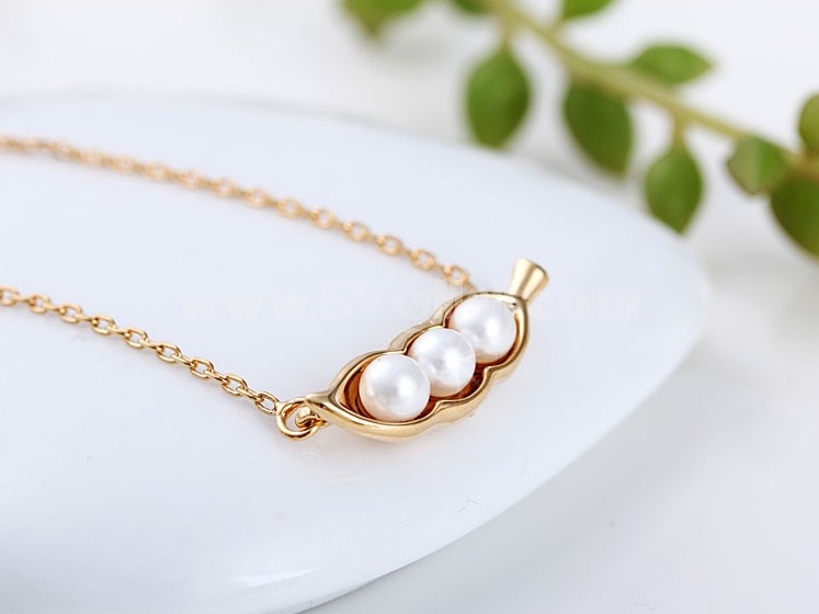 Women's OL Pattern Exquisite Pea Pearl 18K Gold Plating Choker
