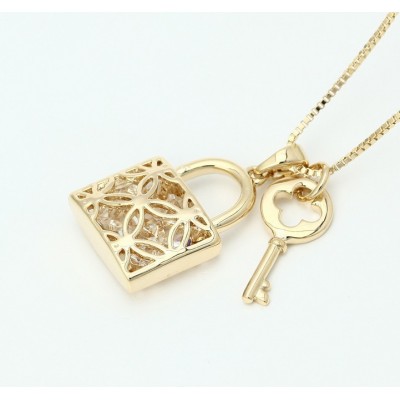 http://www.orientmoon.com/77097-thickbox/women-s-retro-exquisite-lock-key-gold-plating-choker.jpg