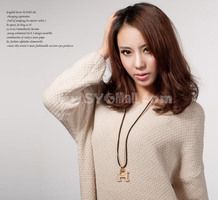 Stylish Retro H Pattern Rhinestone Gold Plating Sweater Chain