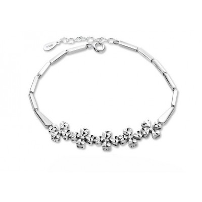 http://www.orientmoon.com/77631-thickbox/classic-simple-clover-pattern-925-sterling-silver-bracelets.jpg