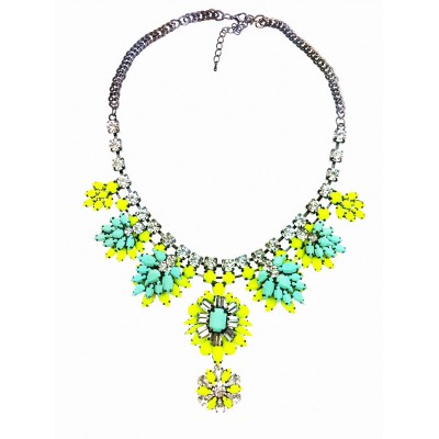 http://www.orientmoon.com/77853-thickbox/exaggerate-luxurious-shiny-color-chunky-alloy-with-resin-rhinestone-women-necklace-choker.jpg