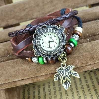 http://www.orientmoon.com/83108-thickbox/retro-style-women-s-hand-knitting-alloy-quartz-movement-glass-round-fashion-watch-with-leaf-pendant-more-colors.jpg