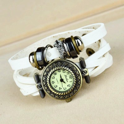 http://www.orientmoon.com/83161-thickbox/retro-style-women-s-hand-knitting-rivet-alloy-quartz-movement-glass-round-fashion-watch-more-colors.jpg