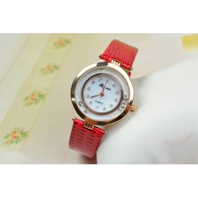 http://www.orientmoon.com/83196-thickbox/retro-style-women-s-pu-diamond-alloy-quartz-movement-glass-round-fashion-watch-more-colors.jpg