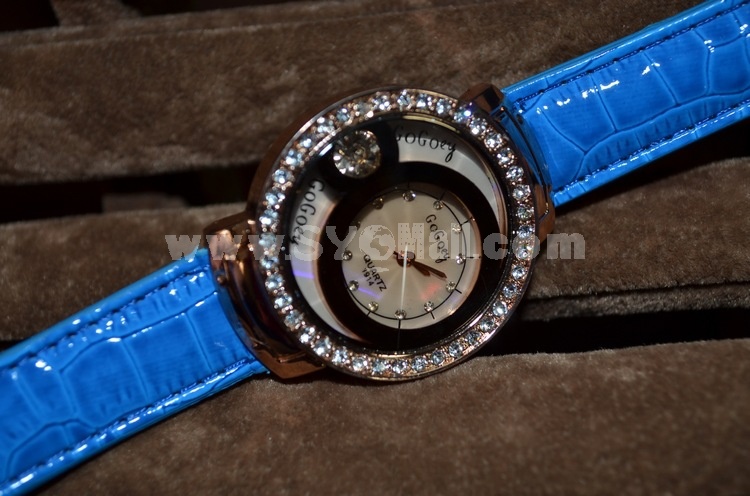 Retro Style Women's PU Alloy Quartz Movement Glass Round Fashion Watch with Thinestone