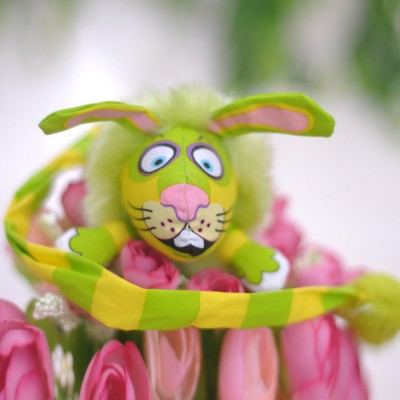 http://www.orientmoon.com/89646-thickbox/fat-cat-cat-toy-pet-toy-chewing-toy-long-tail-green-rabbit.jpg