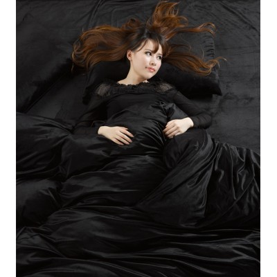 http://www.orientmoon.com/91569-thickbox/coral-fleece-4-pieces-duvet-cover-set-bedding-set-black.jpg