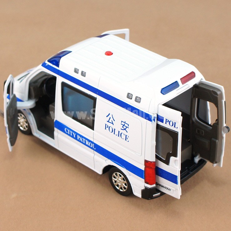 Diecast 1:32 Metal Model Car with Sound & Light Effect Pull Back Police Car
