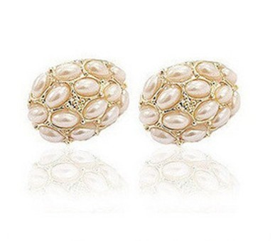 Stylish Square Pearl Earring