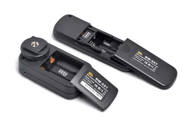PIXEL RW-221 DC0 Codeless Shutter Release Controller for Nikon D80 D70s