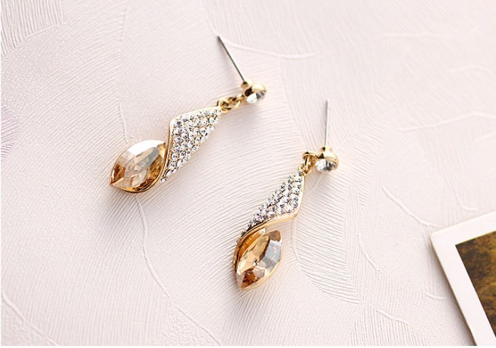 Exquisite Swarovski Element OL Crystal Pattern 18K Gold Plating Drop Earring